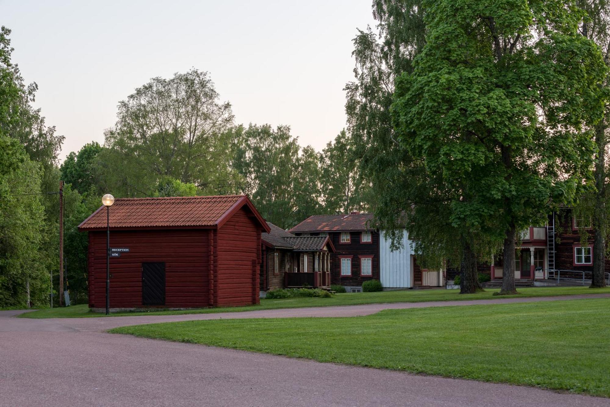Leksands Folkhoegskola Bagian luar foto